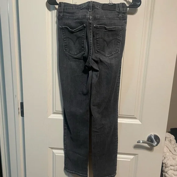 High Rise Straight Crop - Picture 3 of 5